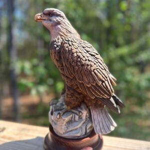 Vintage Eagle on Wood Base – Wildlife Figurine Décor